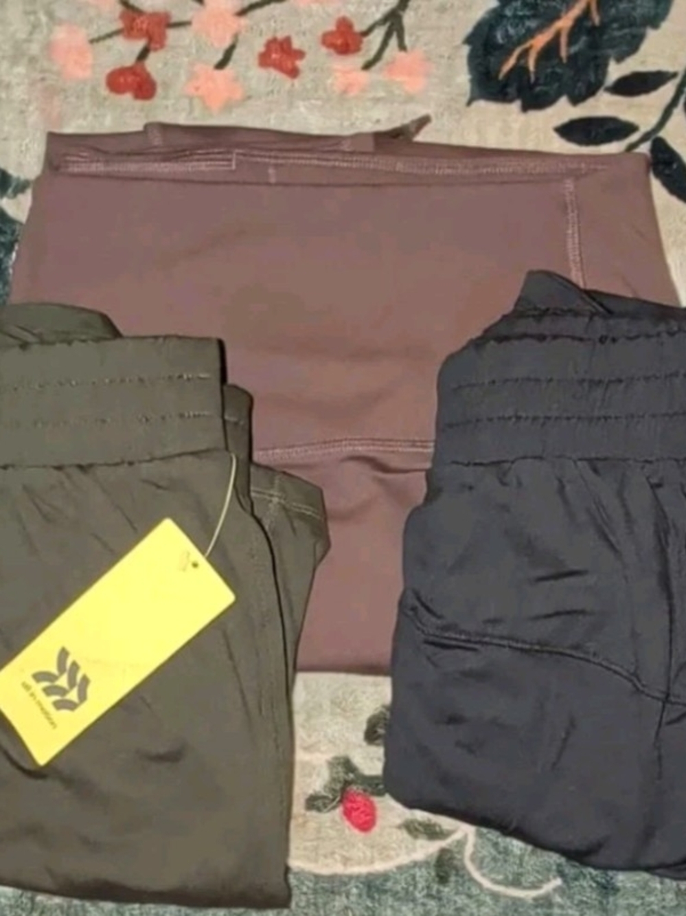 All In Motion Women's Size 4X Plus Size Lot 2 Shorts 1 Leggings NWT
